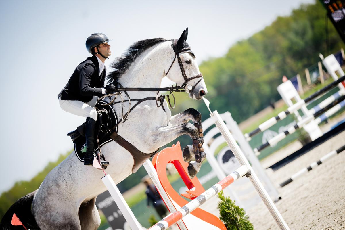 Caldwell debiutuje w konkursie Grand Prix